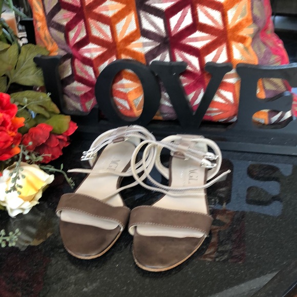 AGL Sandals - Picture 1 of 4